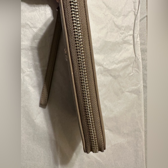 Tory Burch Continental Zip Wallet Wristlet ECU - Picture 4 of 13